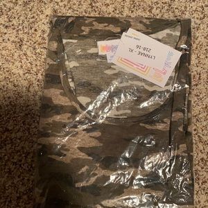 LuLaRoe Xl Lynnae camo color new in bag with tags